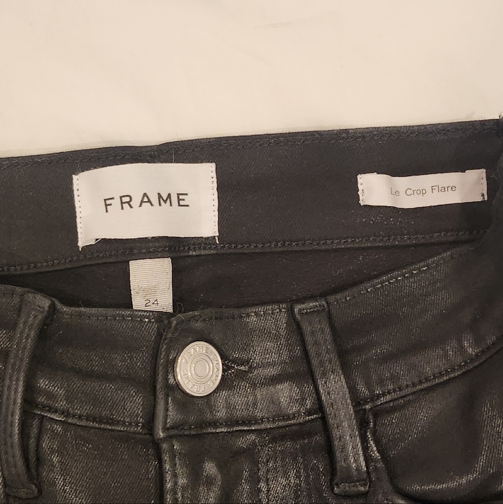 Frame Denim Le Crop Flare Coated Jeans in Black